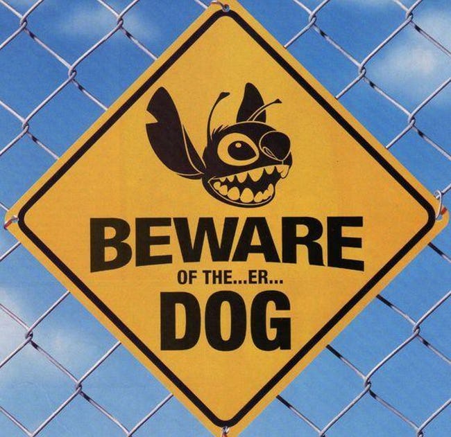 Hilarious Dog Warning Signs That Will Scare Any Intruder
