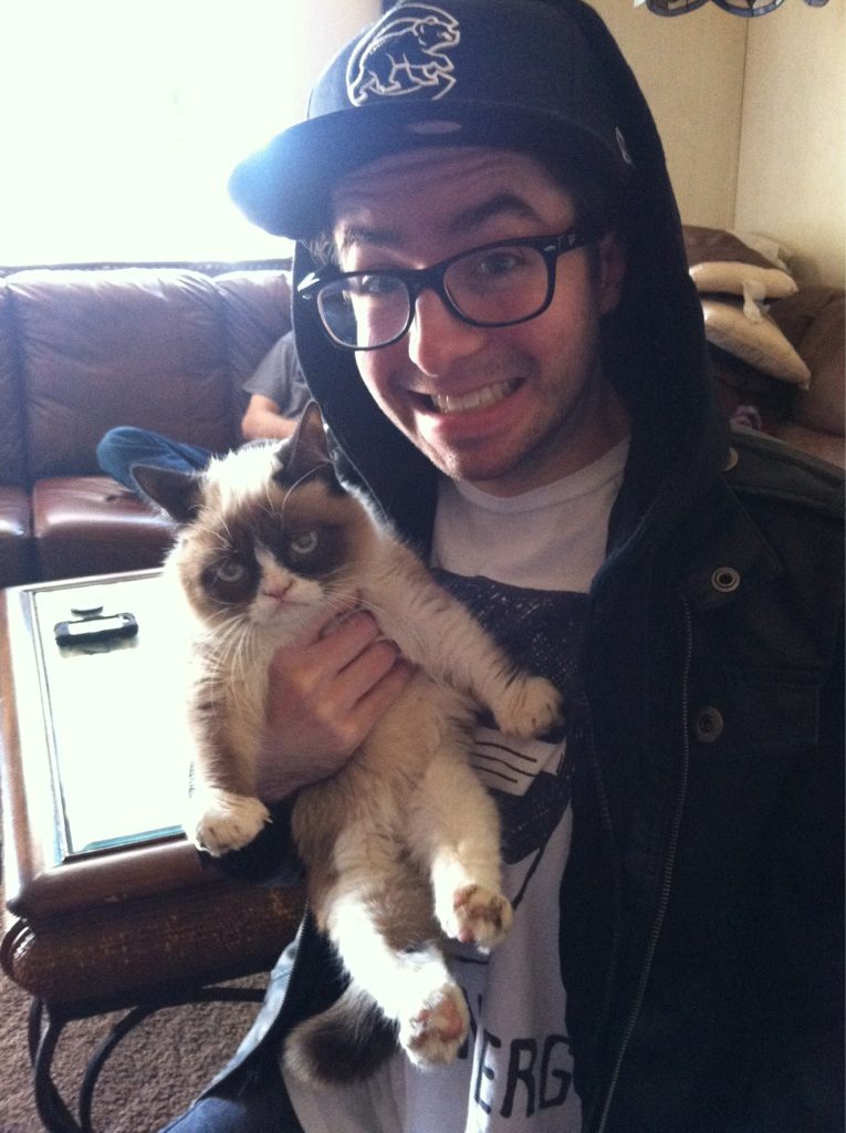Times When Cats Didn’t Want To Be In Your Boring Selfies