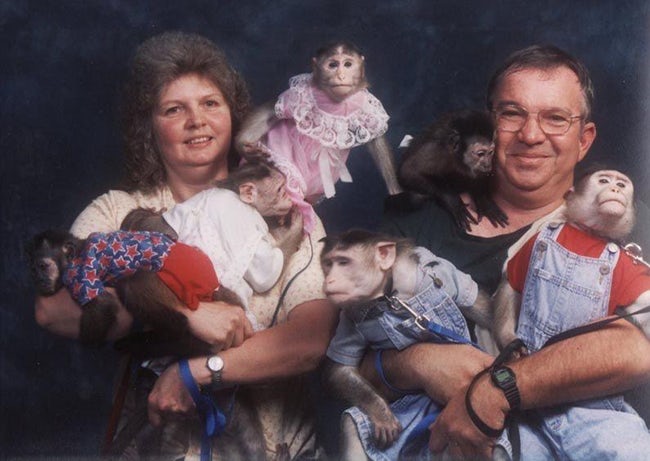 Hilarious Times When Pets Ruined Family Photos