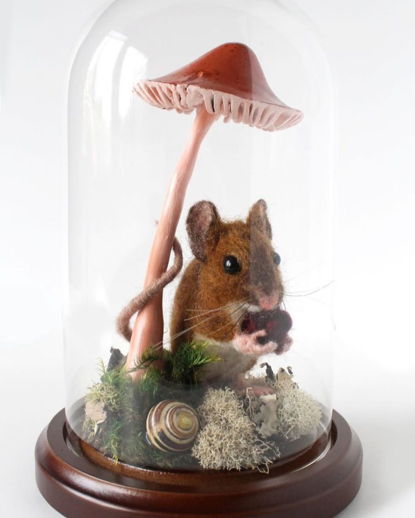 Diorama Mouse