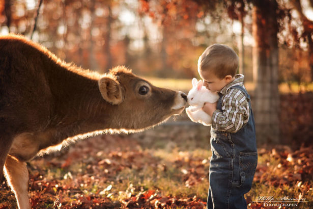 cutest-pictures-of-kids-and-barnyard-animals-together-luve-ur-pet