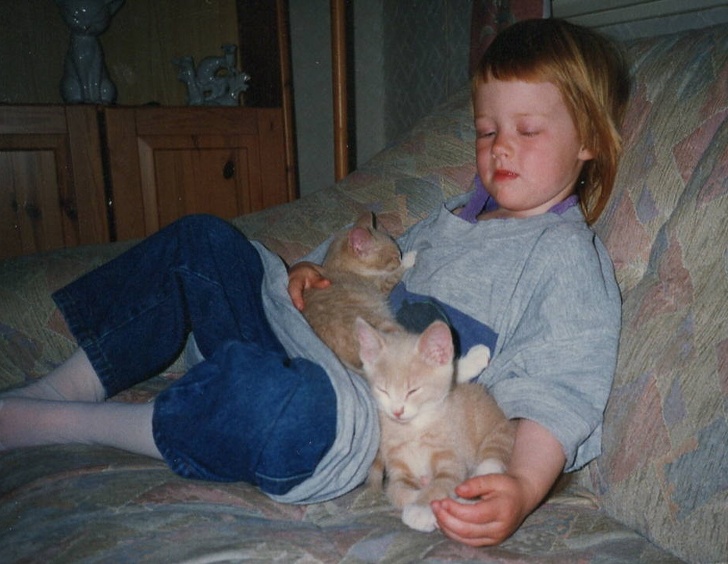 Adorable Photos that Prove Children And Pets Are Inseparable