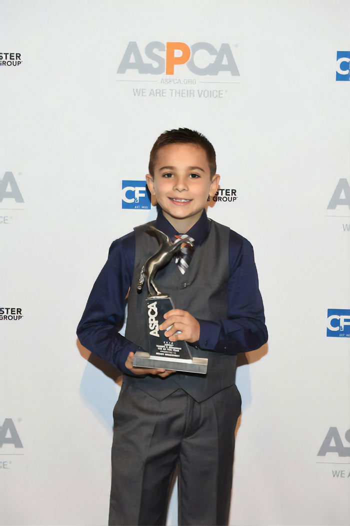 9 Y.O. Helps Raise 95k Dollars To Help Buy Protective Vests For the Police K-9 Unit