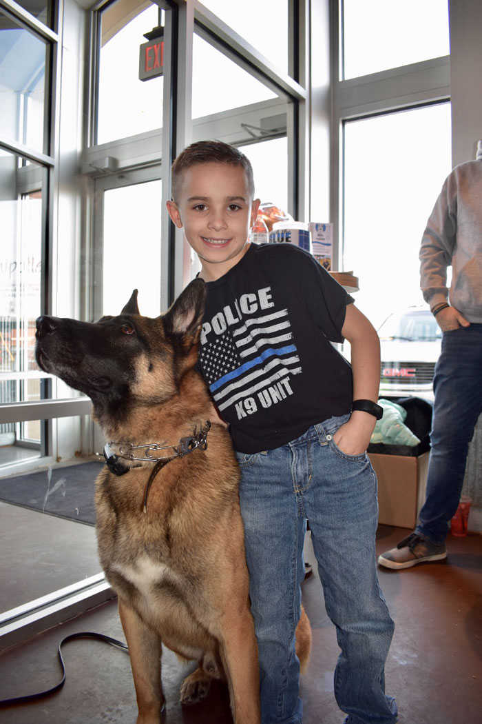 9 Y.O. Helps Raise 95k Dollars To Help Buy Protective Vests For the Police K-9 Unit